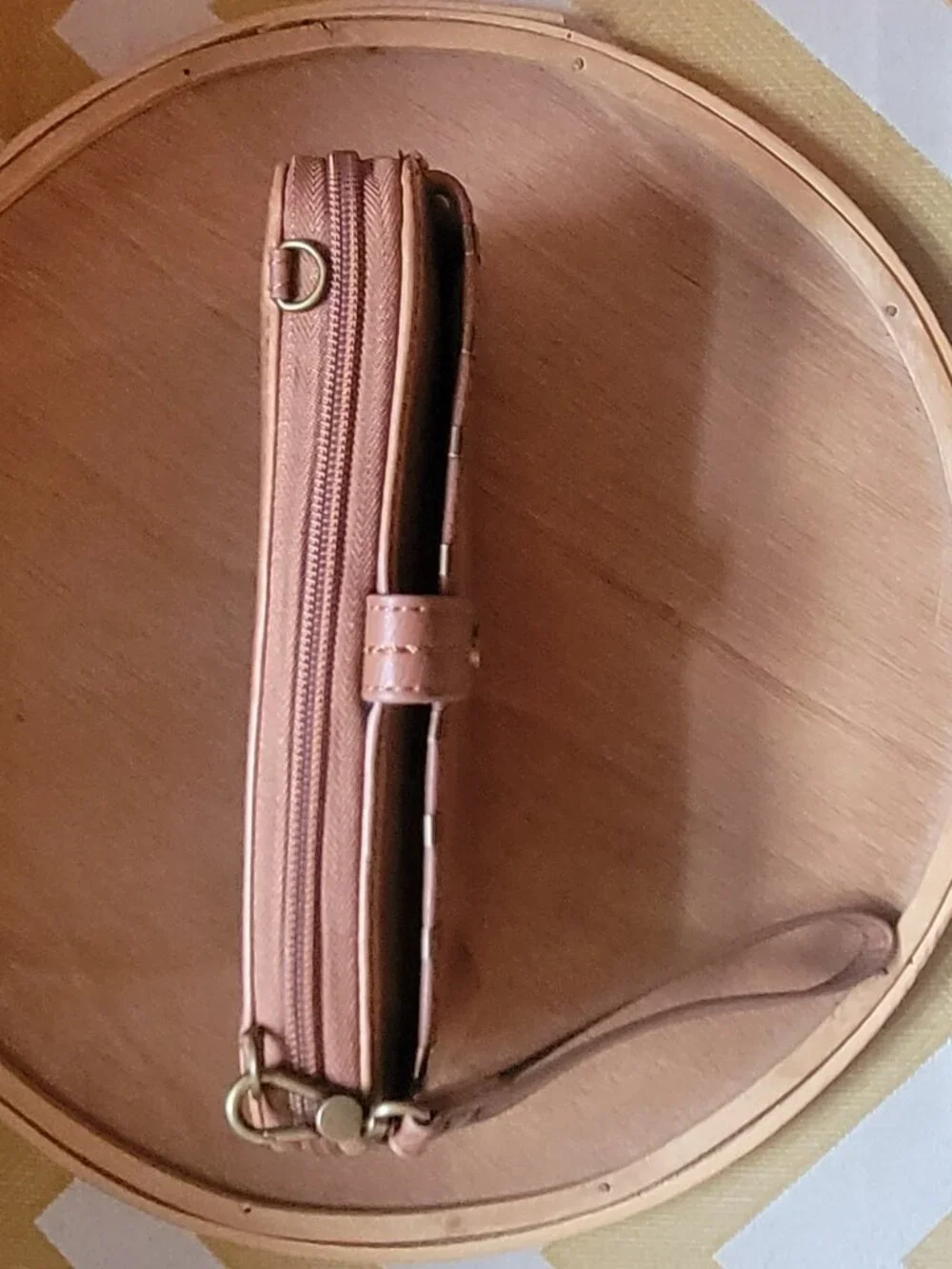 The Sak Iris Smartphone Crossbody Purse